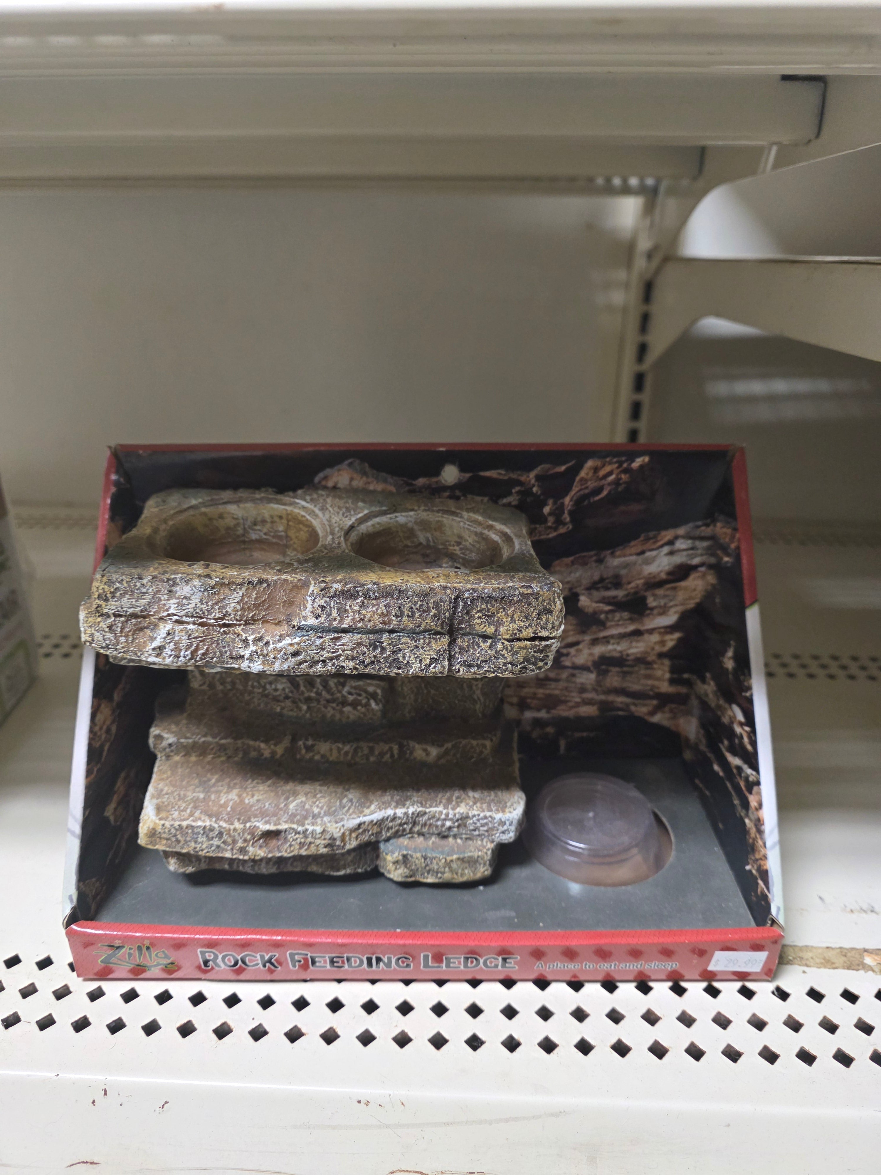 Vertical Decor Rock Feeding Ledge